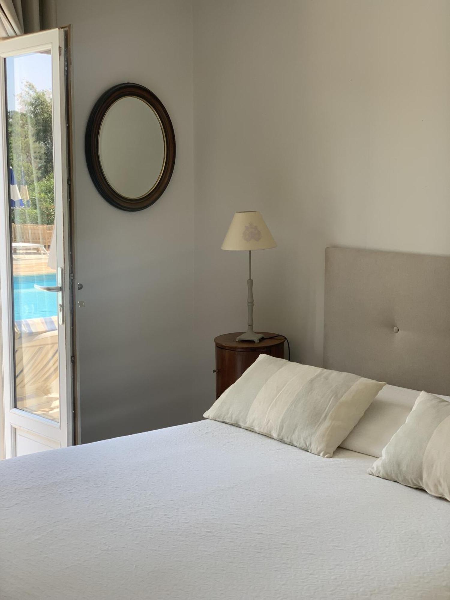 Hotel La Boulangerie Grimaud Kamer foto
