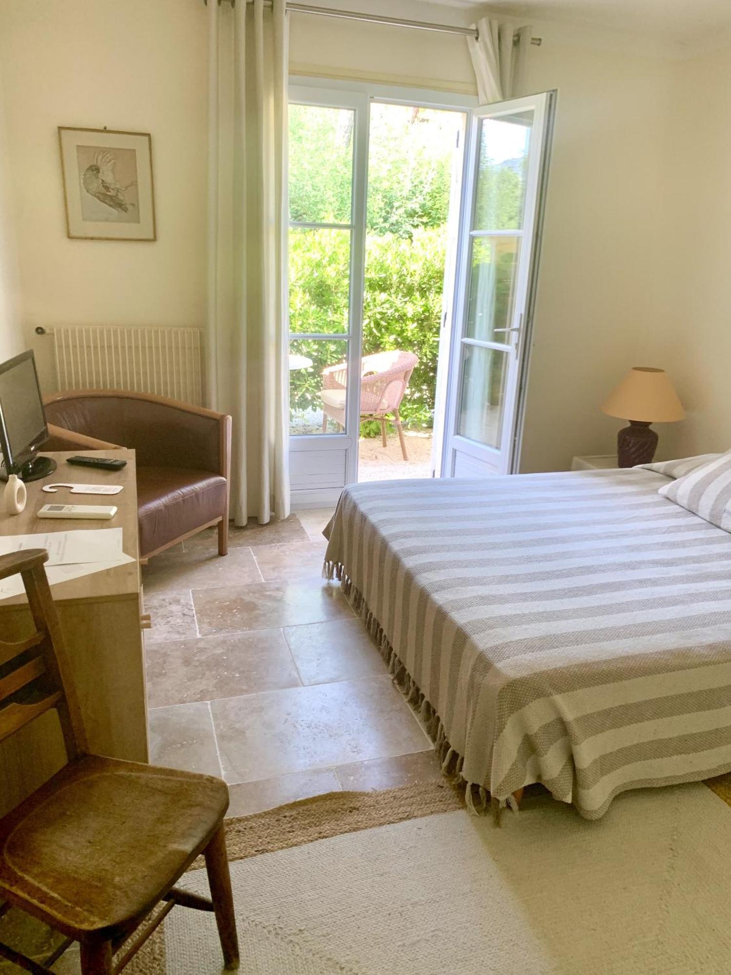 Hotel La Boulangerie Grimaud Kamer foto